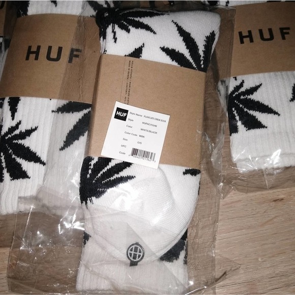 HUF Other - 🎉2/$25🎉🌵Huf🌵Plant life Socks🎉 Crew High